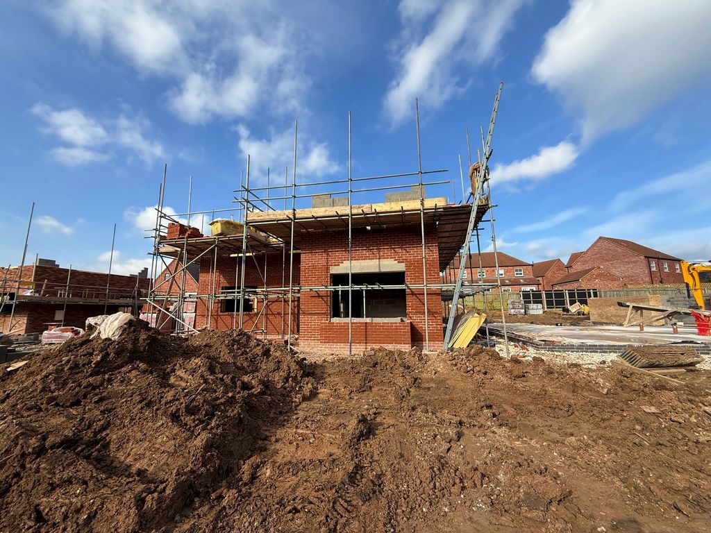 Property photo 1 of 7 Plot Progress