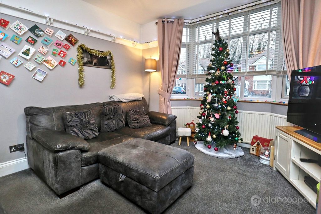 Property photo 3 of 26 4737845