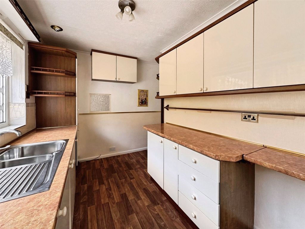 Property photo 3 of 21 Picture No. 05