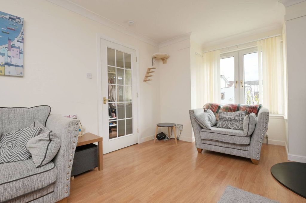 Property photo 2 of 30