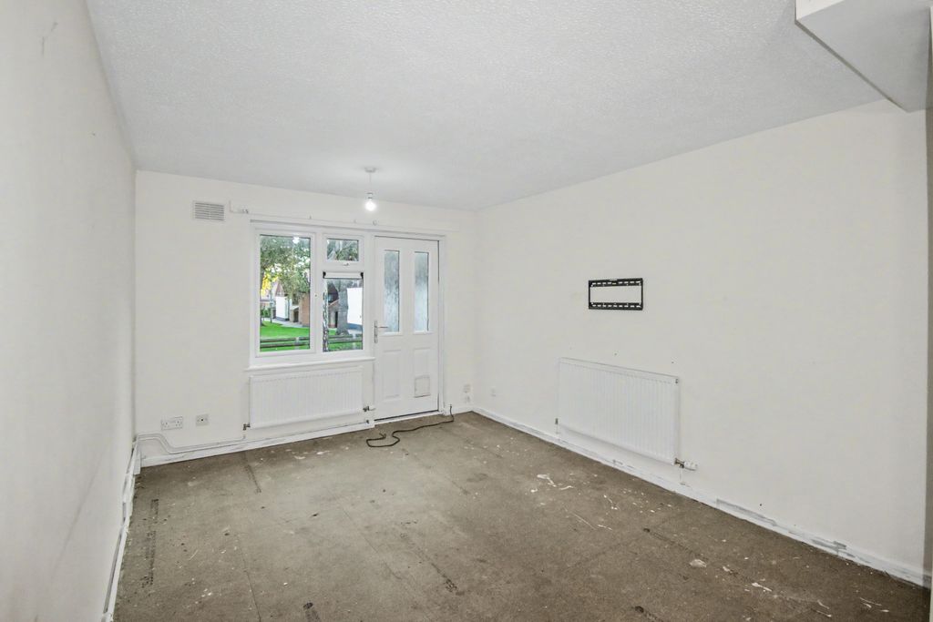 Property photo 2 of 13 9 Sheep Meadow Close, Norwich, Norfolk, Nr5 0Qq