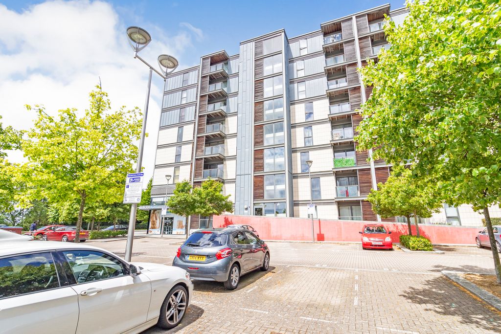 Property photo 1 of 17 Photography