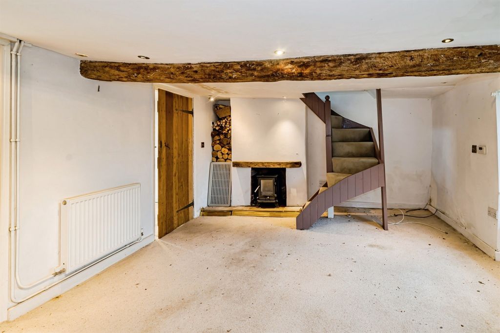 Property photo 3 of 16