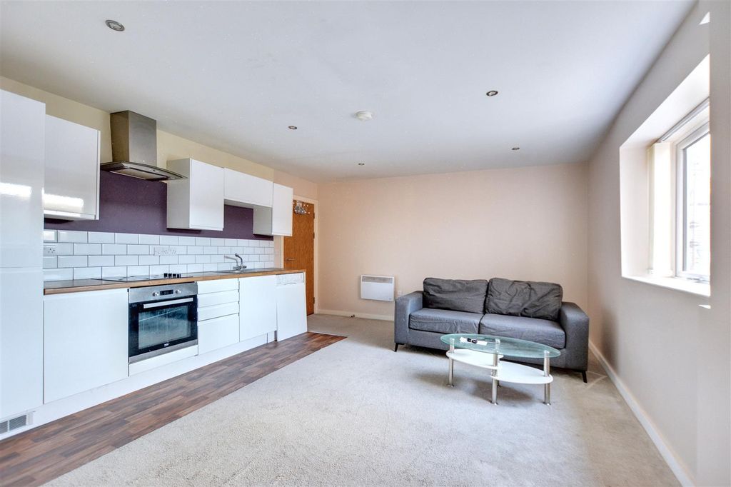 Property photo 3 of 16 Living Kitchen_3.Jpeg