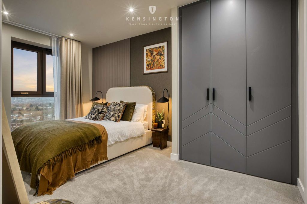 Property photo 1 of 26