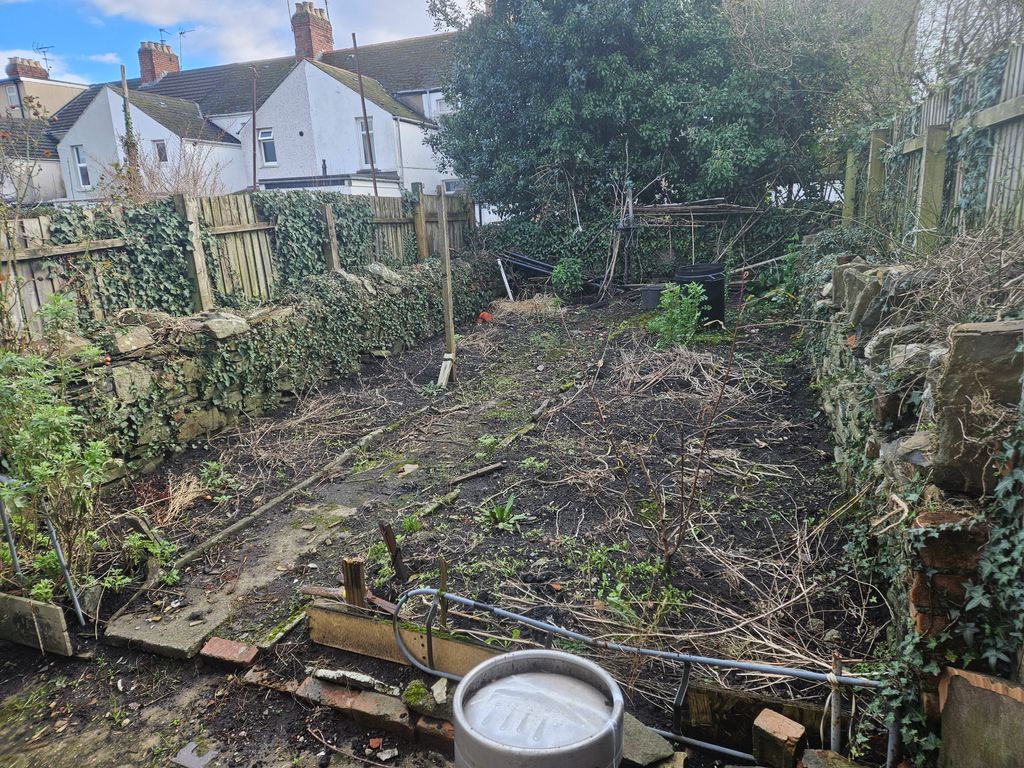 Property photo 3 of 20 Garden