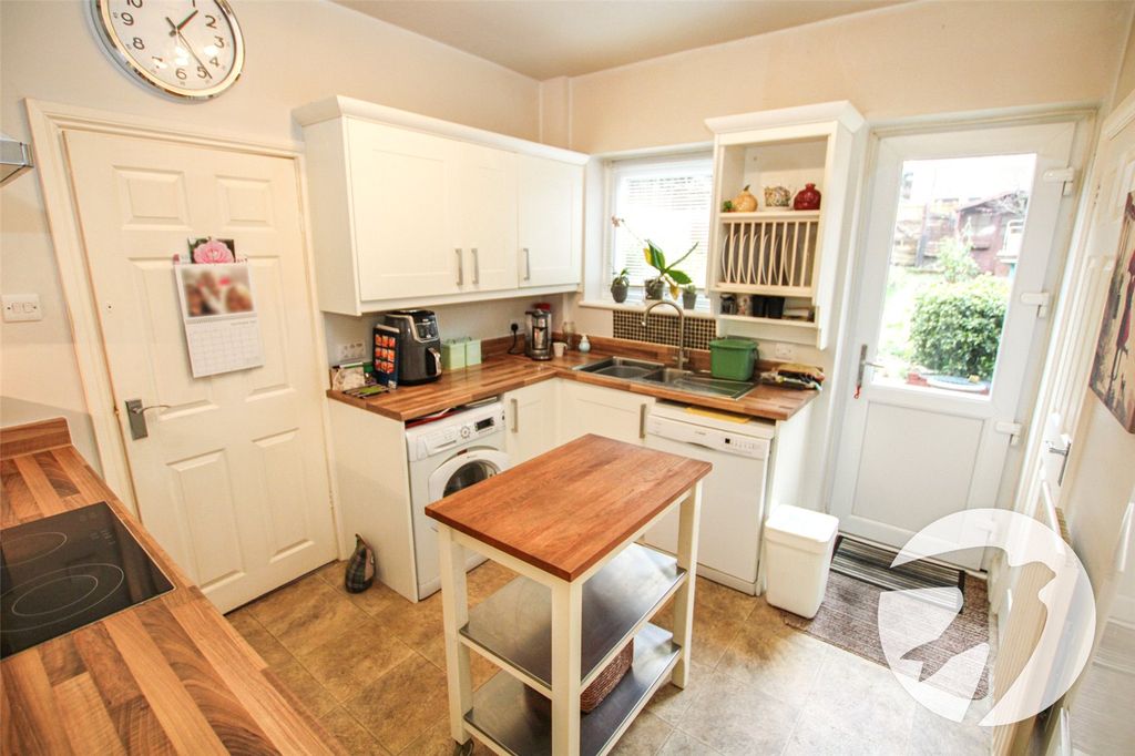 Property photo 3 of 19 Picture No. 07