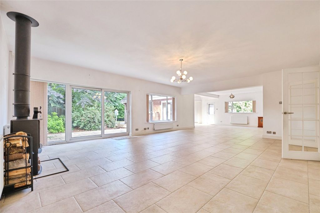 Additional image 7 of 4 bed bungalow for saleStowe Hill Gardens, Lichfield, Staffordshire WS13