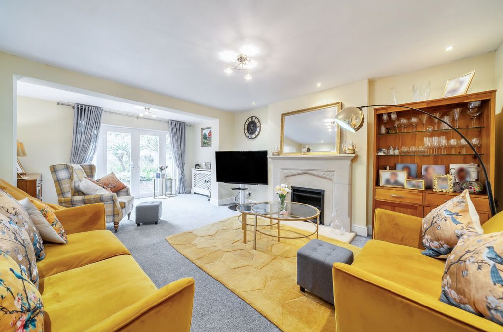 Property photo 3 of 19 1436399-2-69F0Ac6...