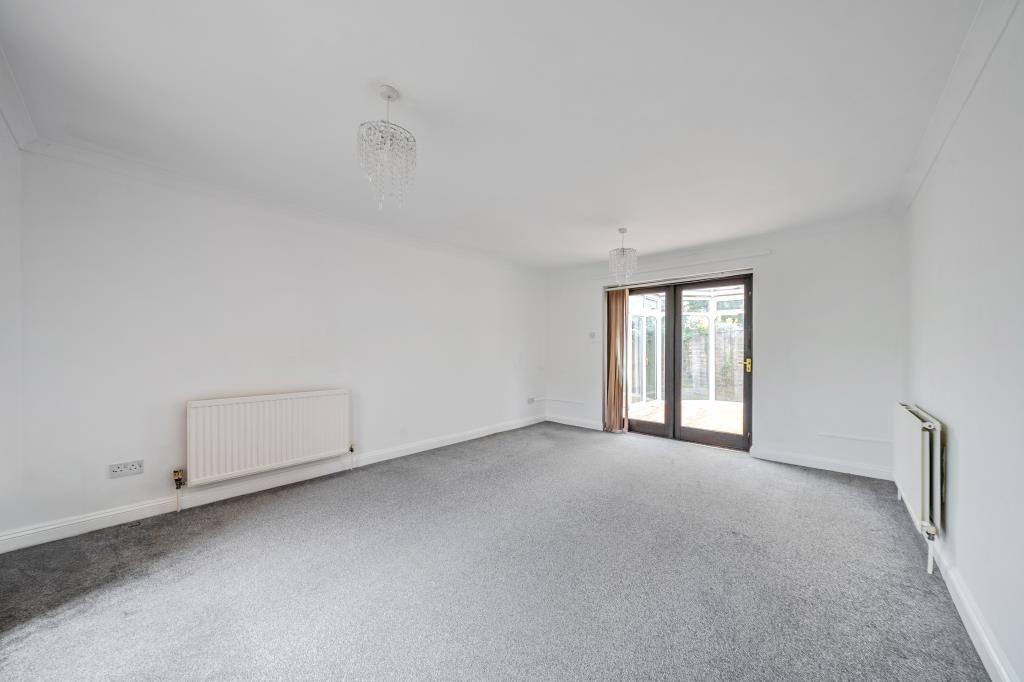 Property photo 3 of 25 Reception