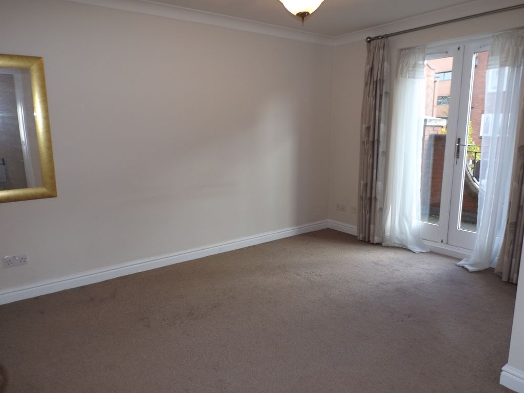 Property photo 3 of 8 Bedroom 1