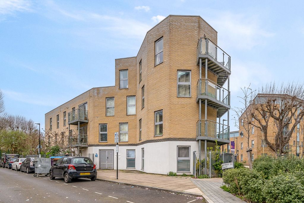 Property photo 1 of 14 5165991