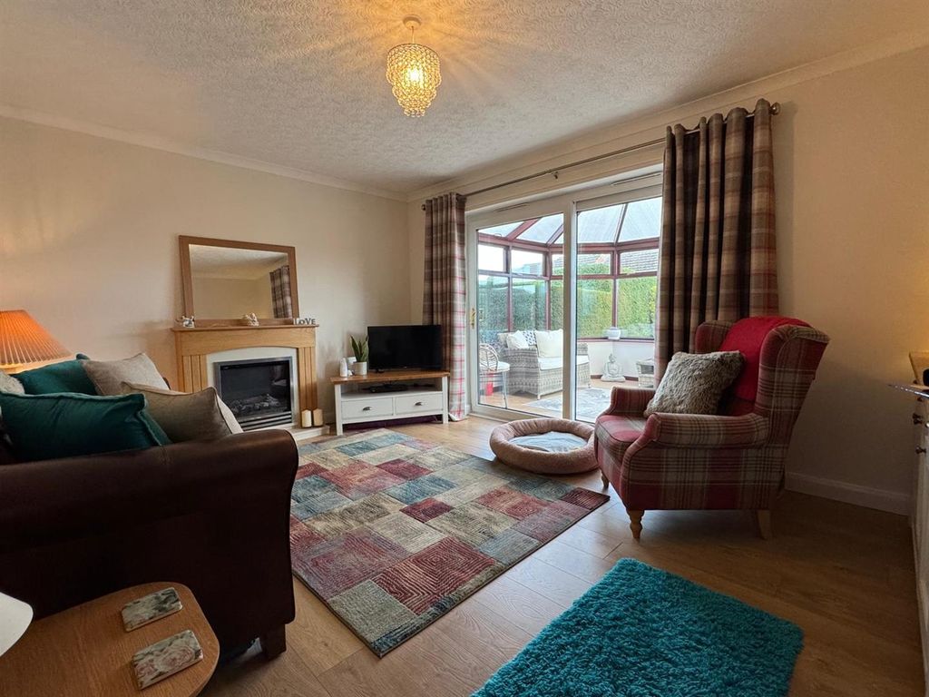 Property photo 2 of 18