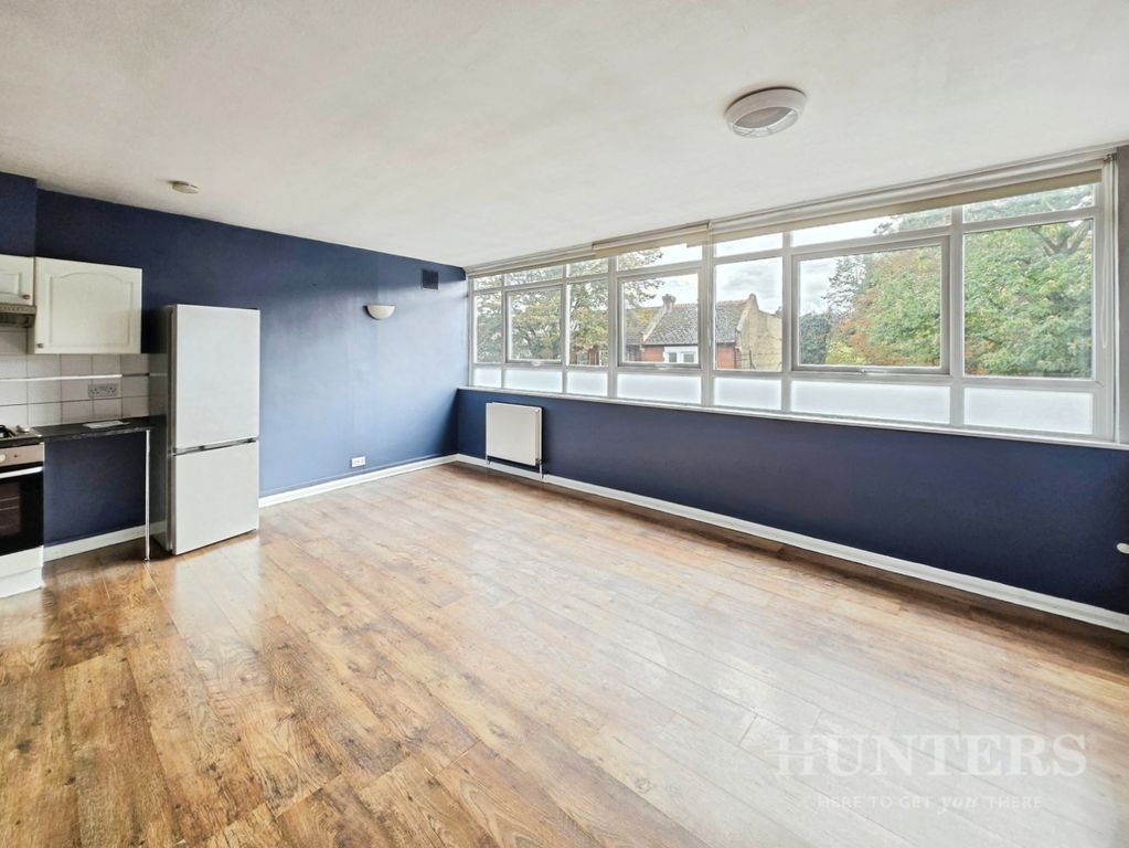 Property photo 2 of 6 Pbox-Img.Jpg