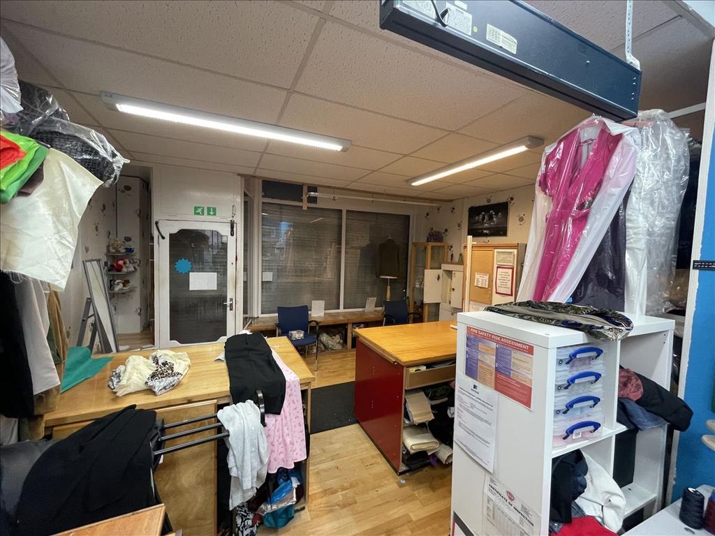 Property photo 3 of 24