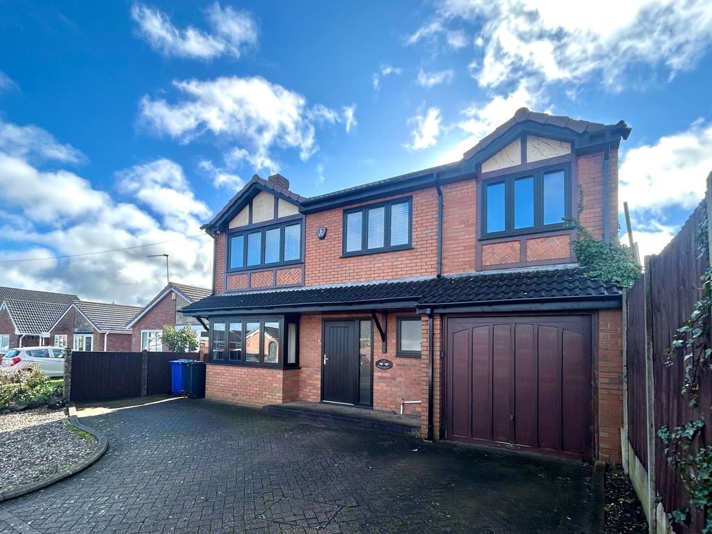 Property photo 1 of 24