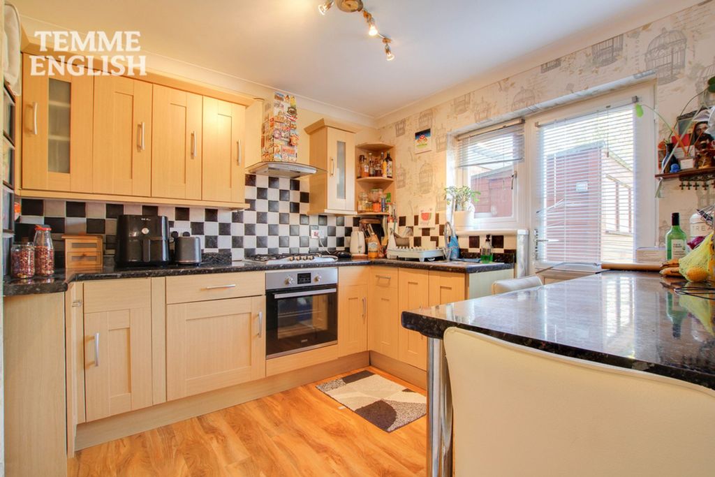 Property photo 3 of 17