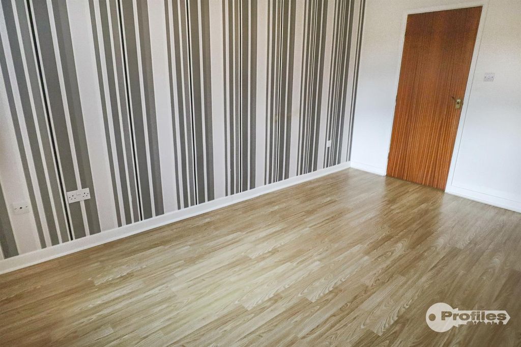 Property photo 3 of 13 Img_8126.Jpg