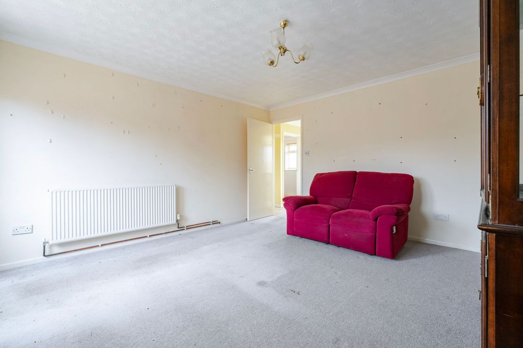 Property photo 3 of 13