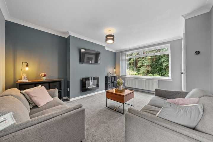 Property photo 2 of 27