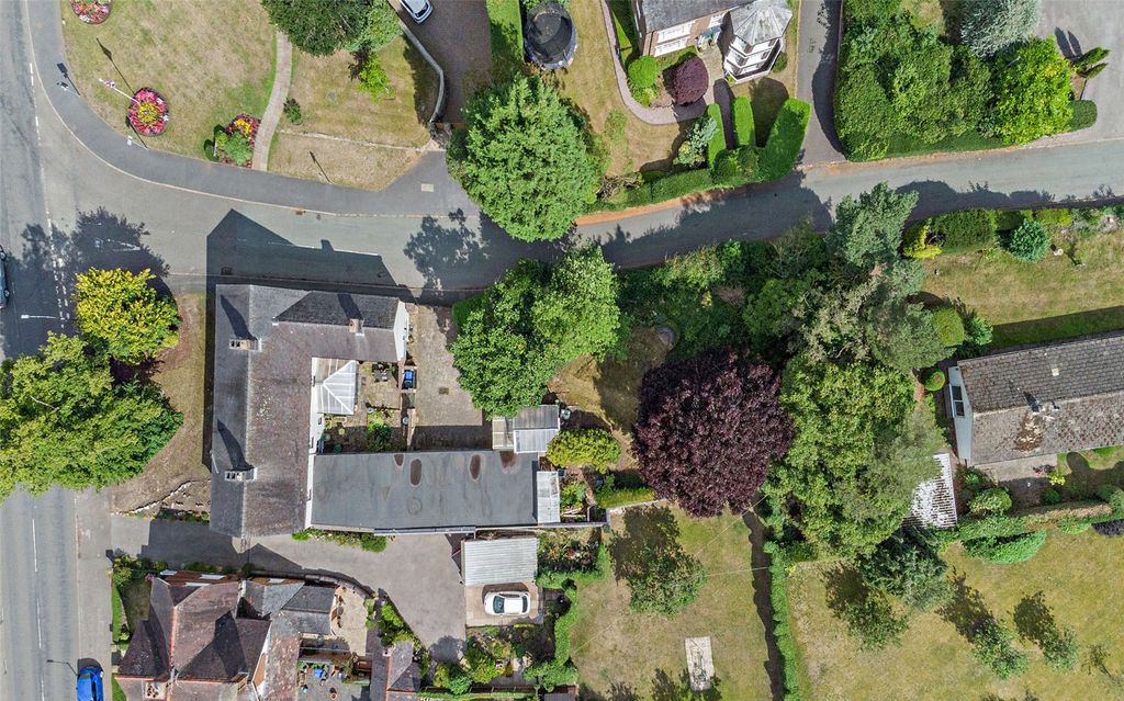 Property photo 3 of 37 Aerial