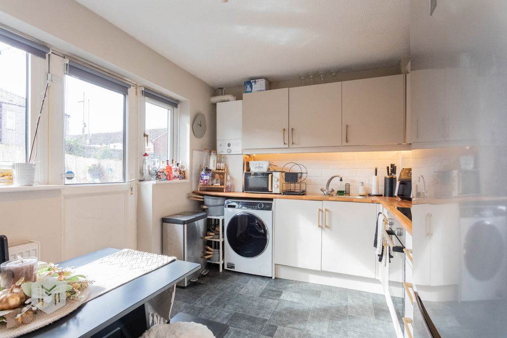 Property photo 3 of 19 Photograph