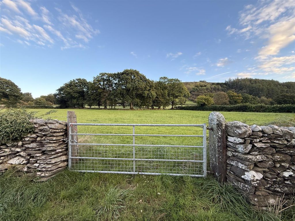 Property photo 3 of 4 Img_9718.Jpeg