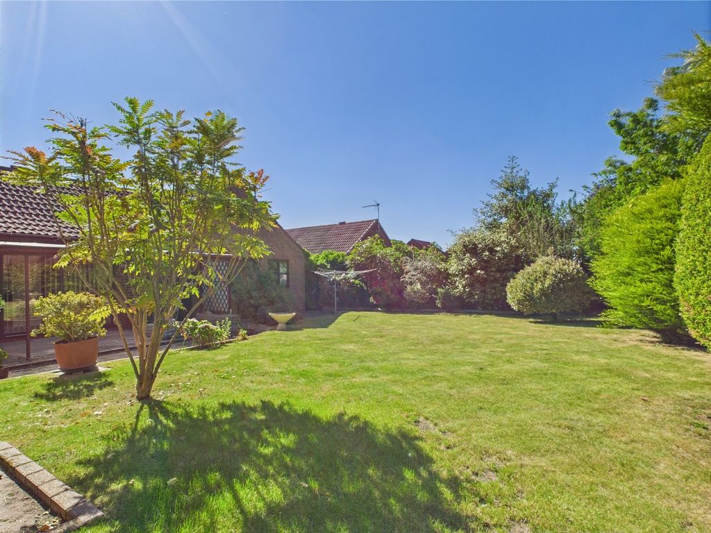 Property photo 2 of 11