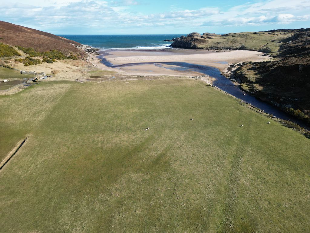 Property photo 3 of 12 Photo 1