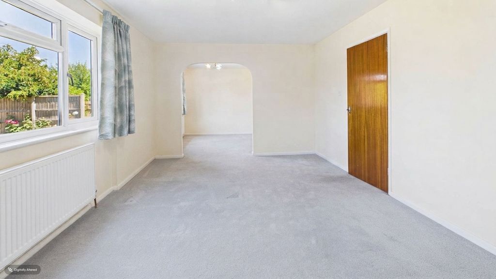 Property photo 3 of 21