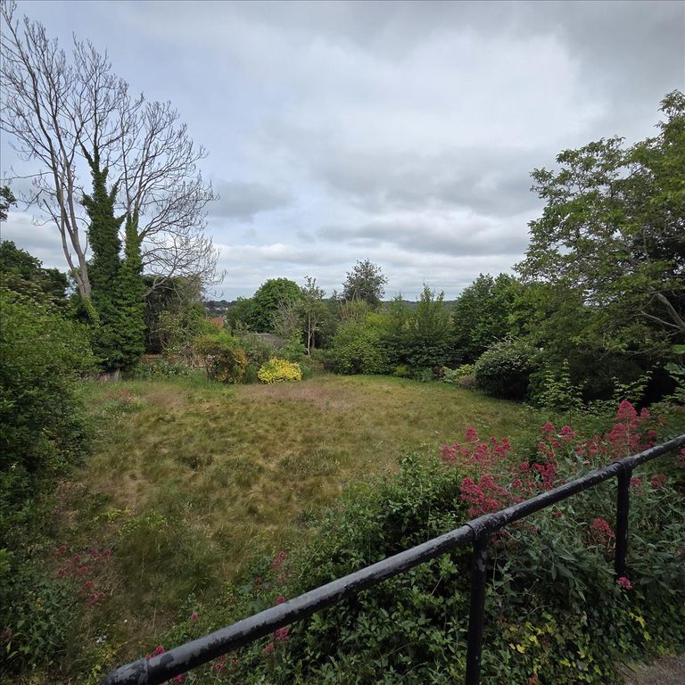 Property photo 3 of 10