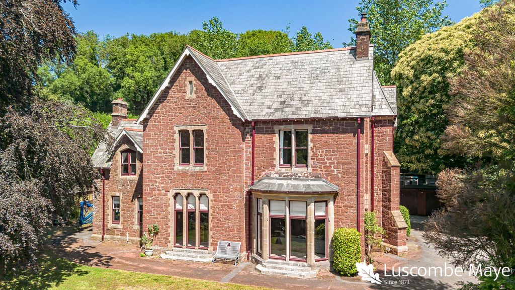 Property photo 1 of 34