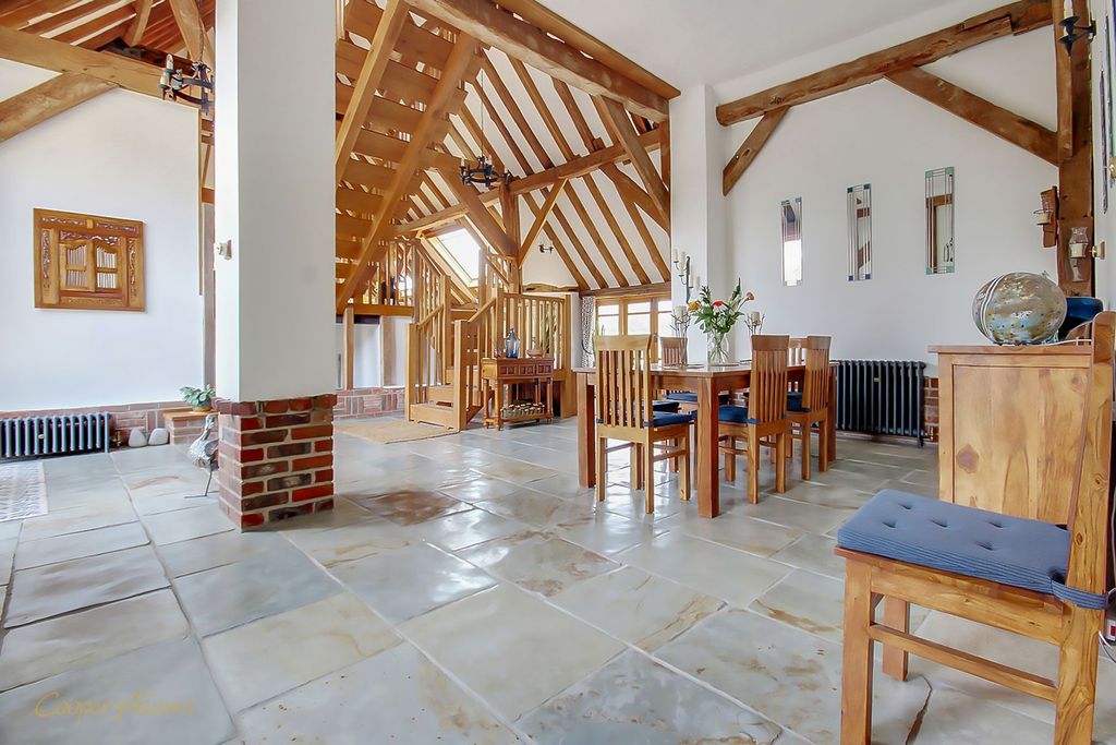 Property photo 3 of 23 Open Plan