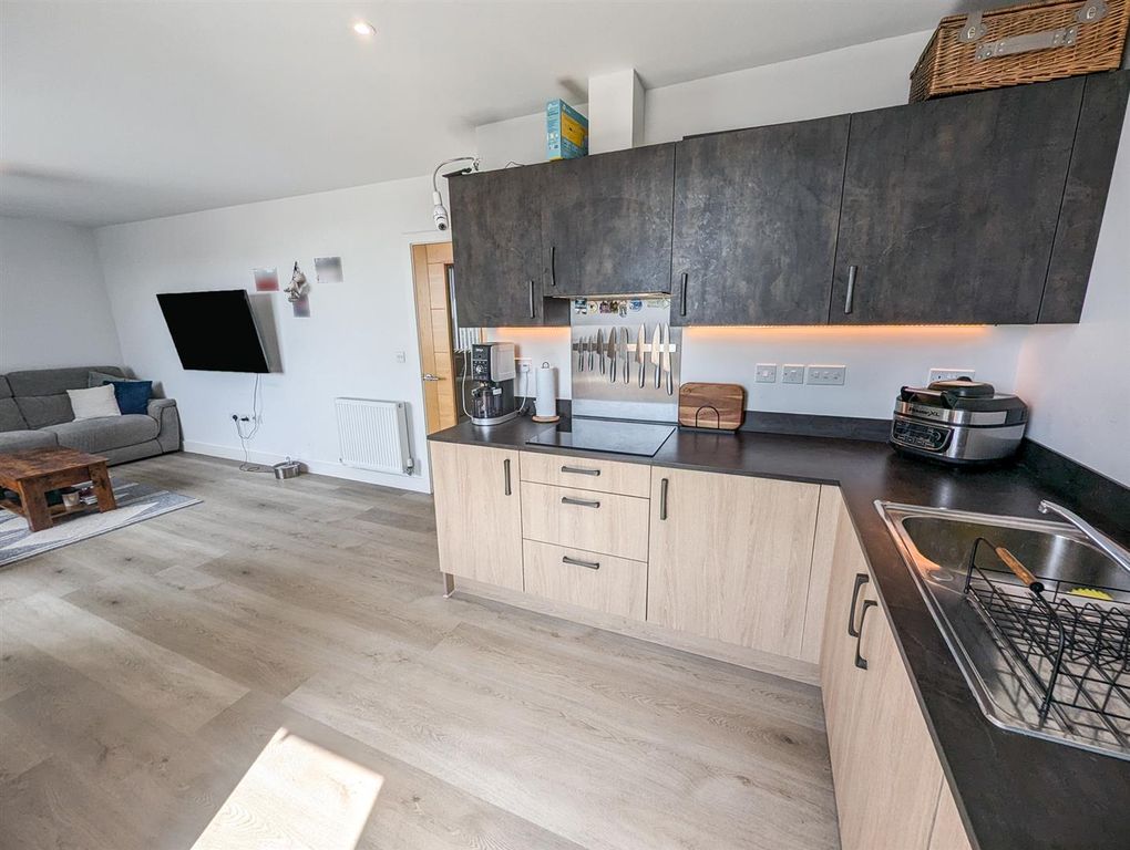 Additional image 6 of 2 bed flat for saleRoman Road, Corby NN18