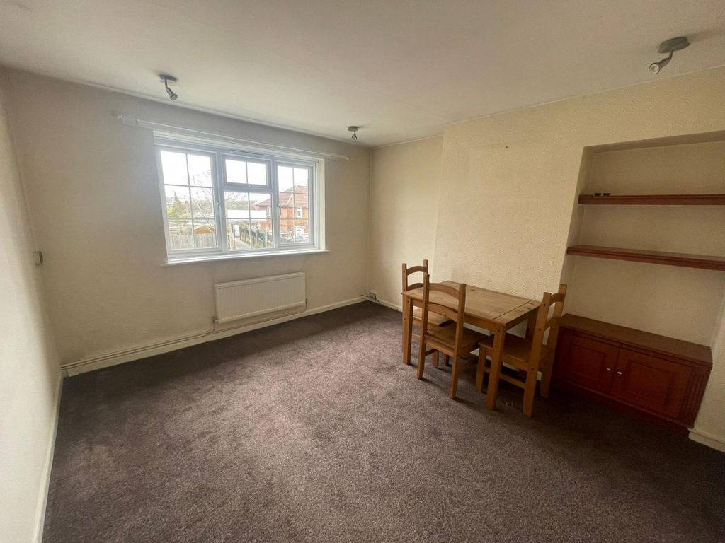 Property photo 2 of 5 Gallery