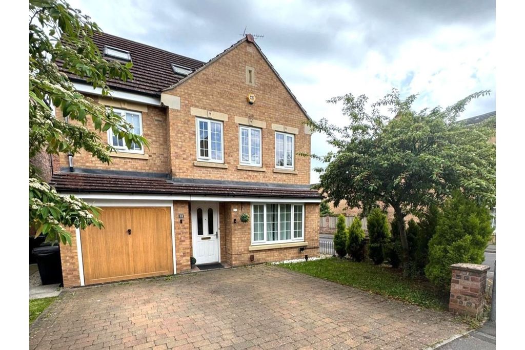 Property photo 1 of 23