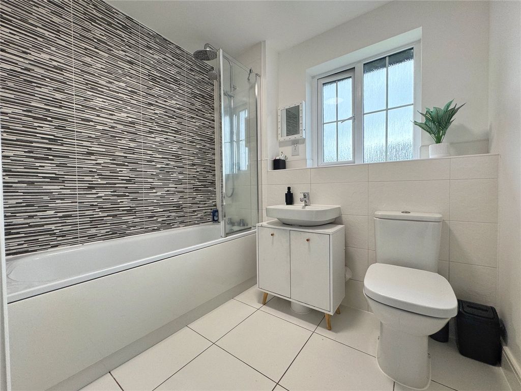 Property photo 3 of 27 Picture No. 22