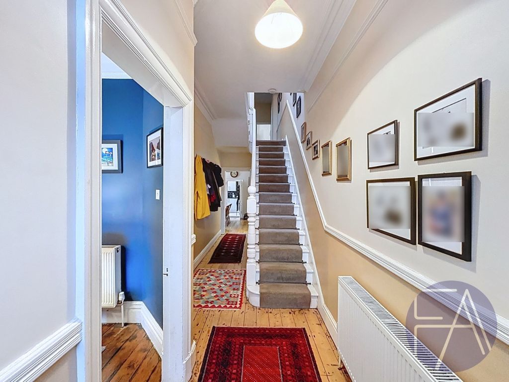 Property photo 2 of 29 4704494