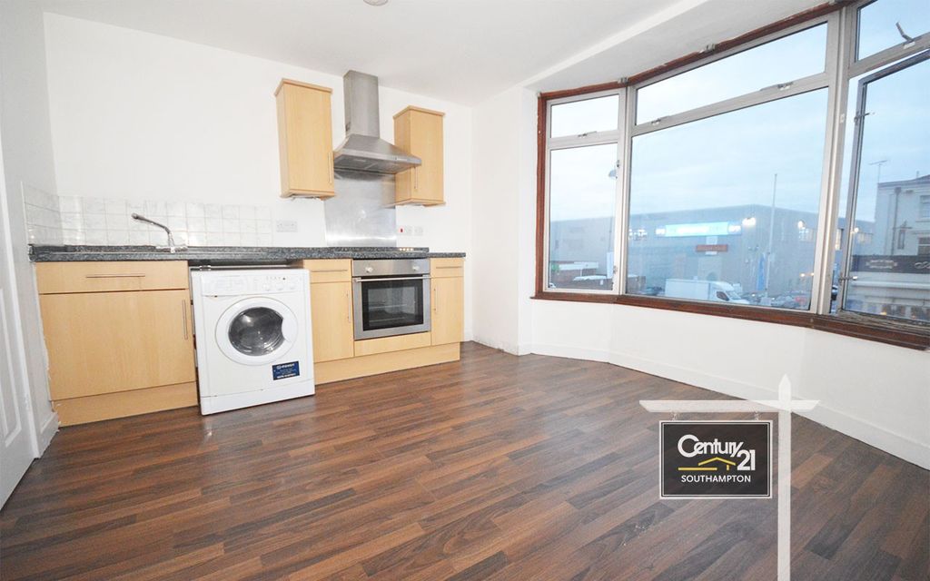 Property photo 1 of 3