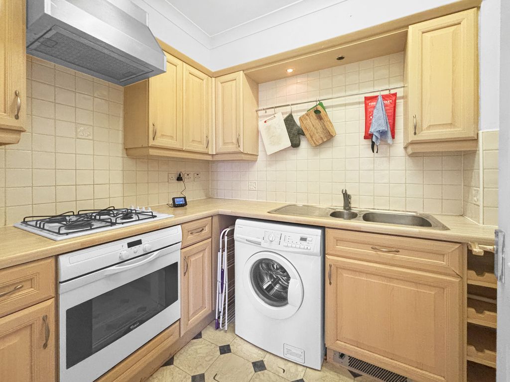 Property photo 3 of 16 0Acef87Ea582c6c0B4B1F71523733364A9159505