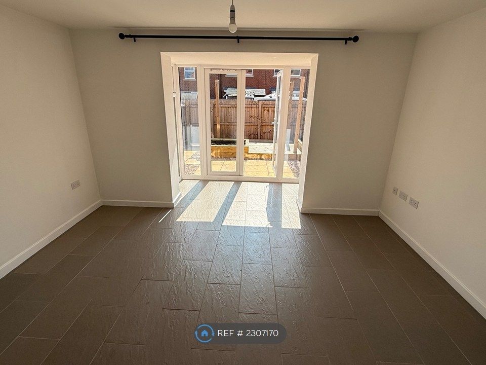 Property photo 3 of 11 Ground Floor Lounge/Diner