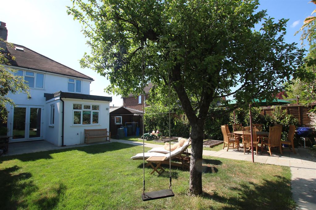 Property photo 2 of 13 Garden2.Jpg