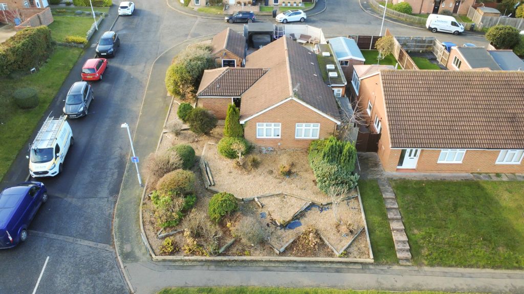 Property photo 2 of 34 4730311