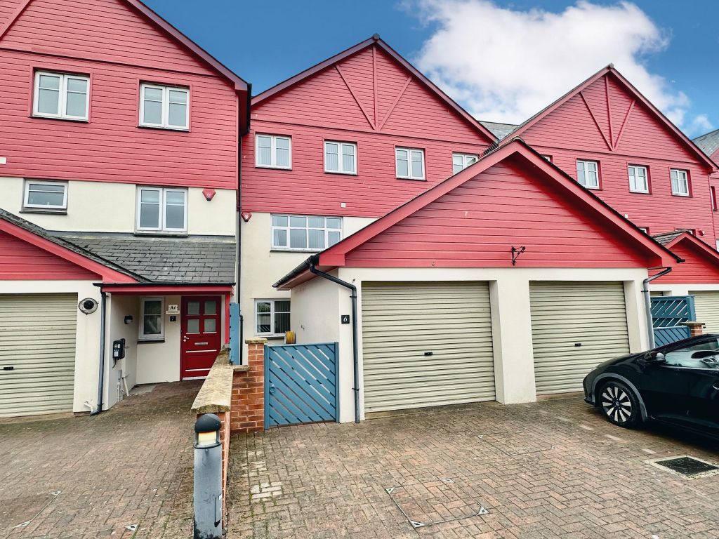 Property photo 3 of 31