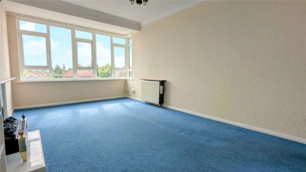 Property photo 2 of 9 Picture No. 04