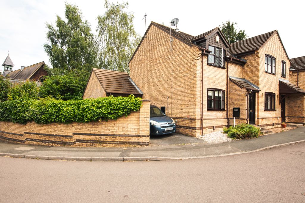 Property photo 1 of 15
