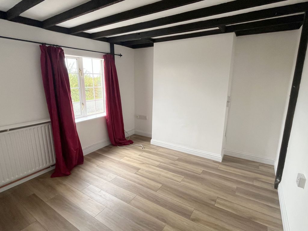 Property photo 3 of 16 Gallery