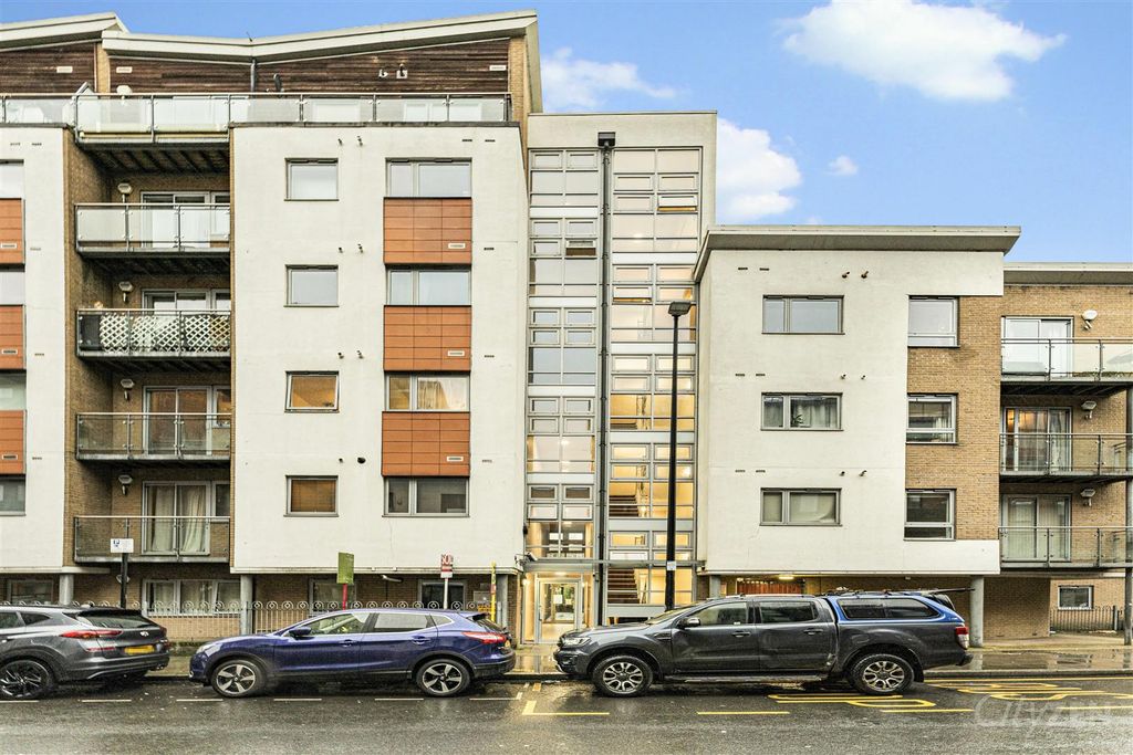 Property photo 1 of 11 The Cubix Apartments