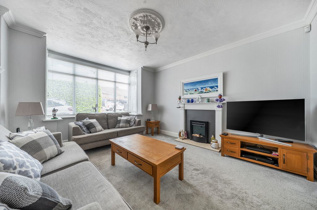 Property photo 2 of 20 1456037-14-69Fb46...