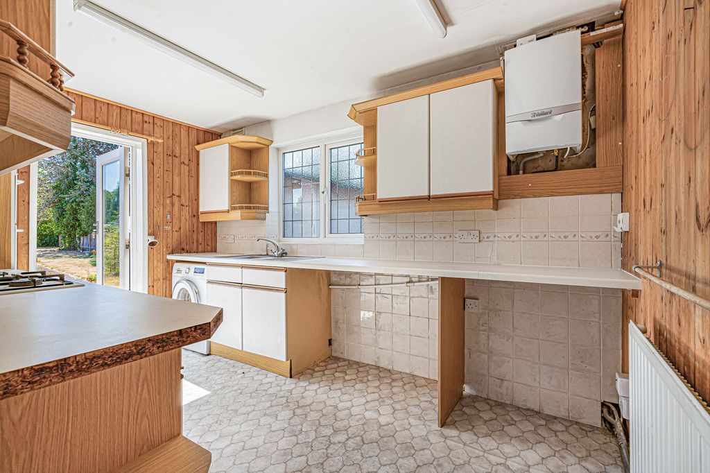 Property photo 3 of 14